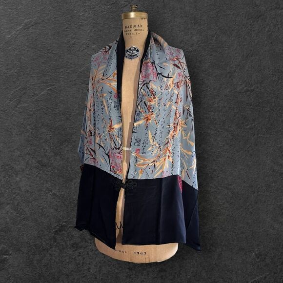 Asian Style grey and black bamboo leaf pattern silk wrap with pockets. OSFM - Picture 3 of 11